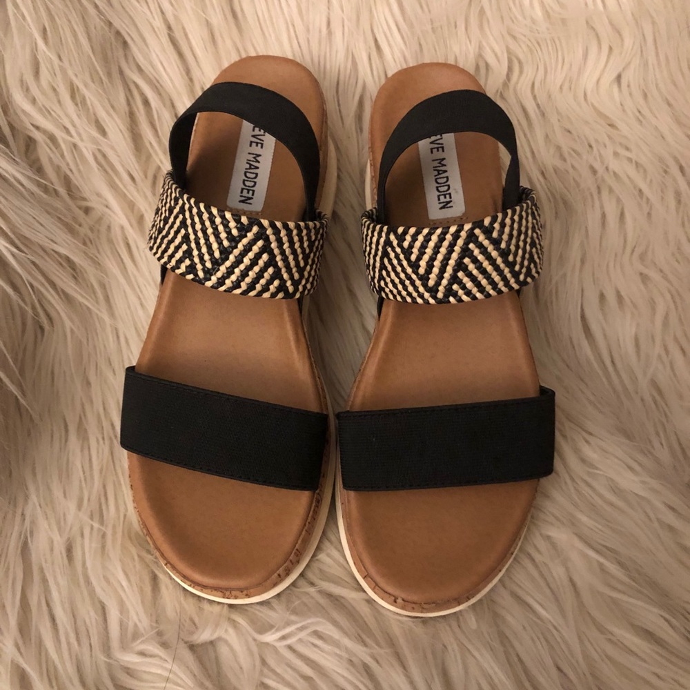 Steve Madden Platform Sandal Size 6 Black Bandi